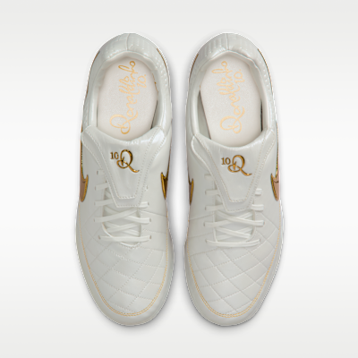 Nike Tiempo Legend SE Indoor/Court Low-Top Football Shoes. Nike ID
